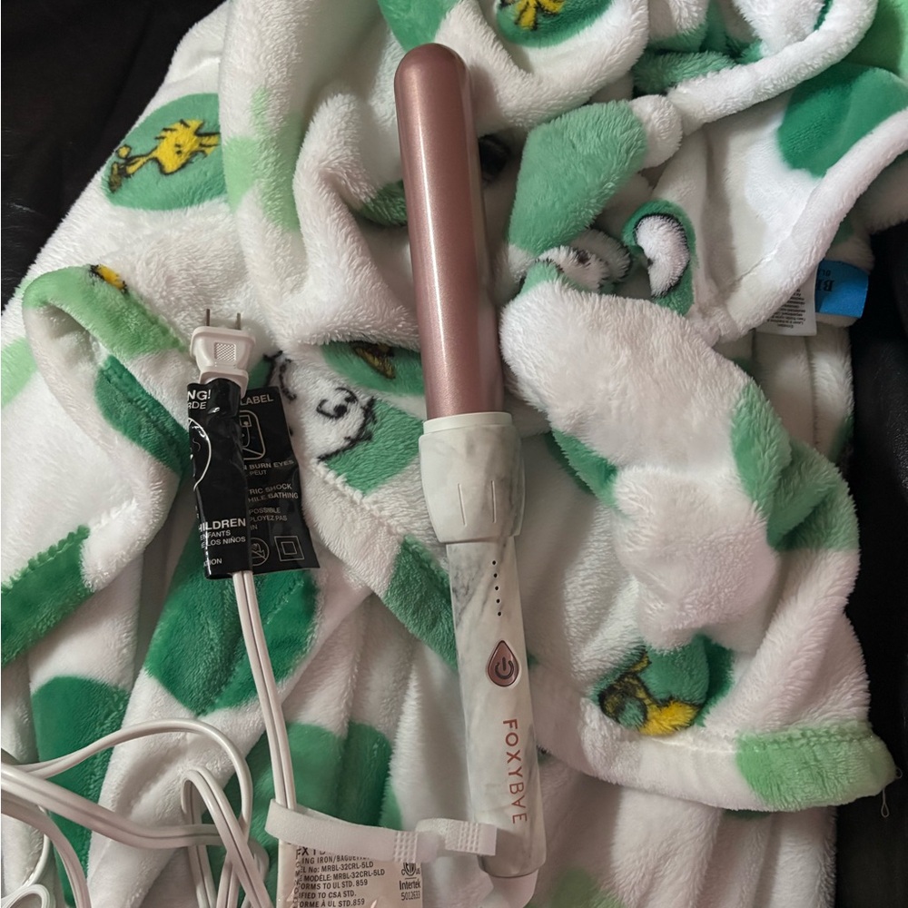 FoxyBae Rose Gold Curling Wand